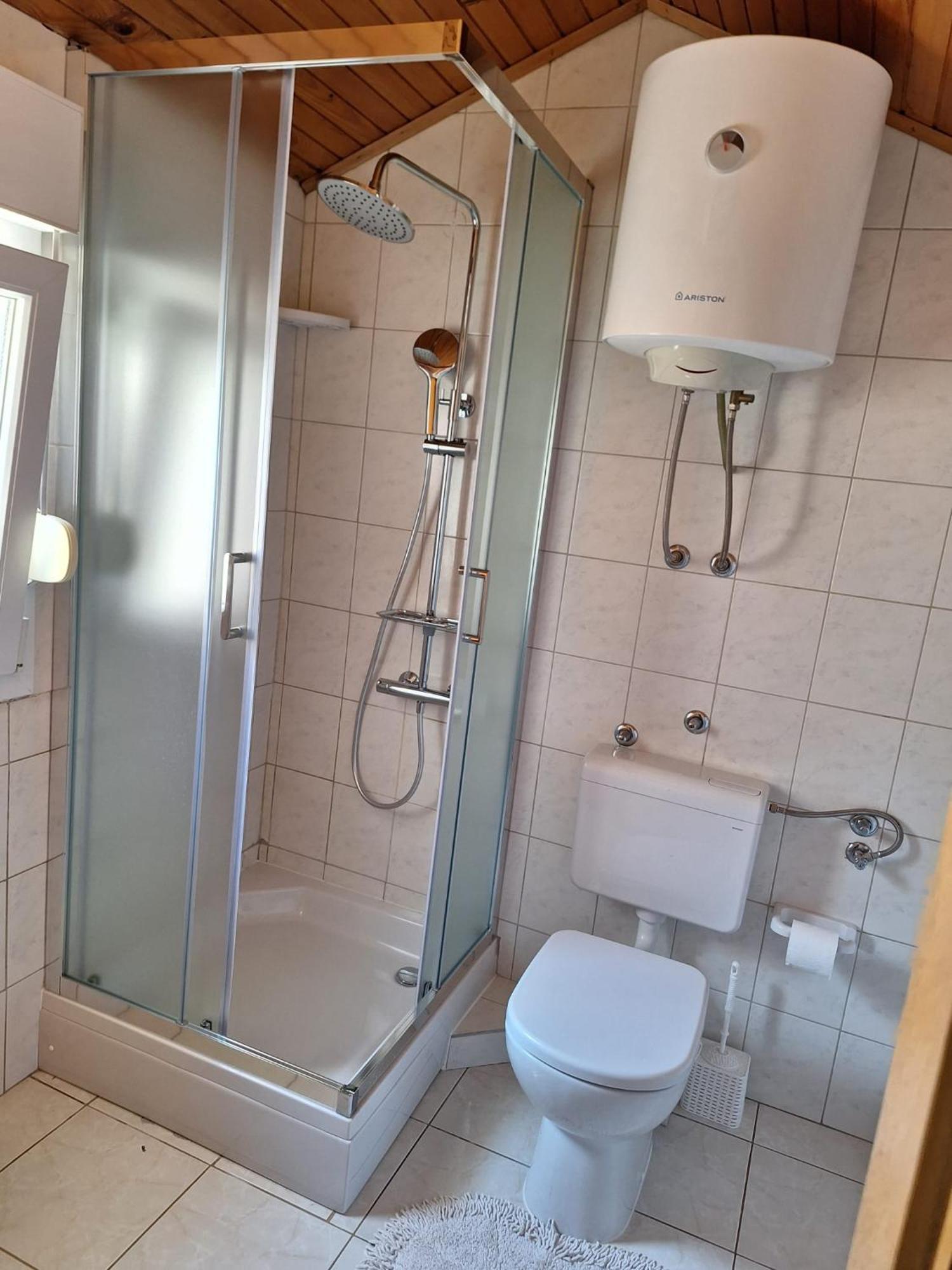 Apartmani Mila Podstrana Esterno foto