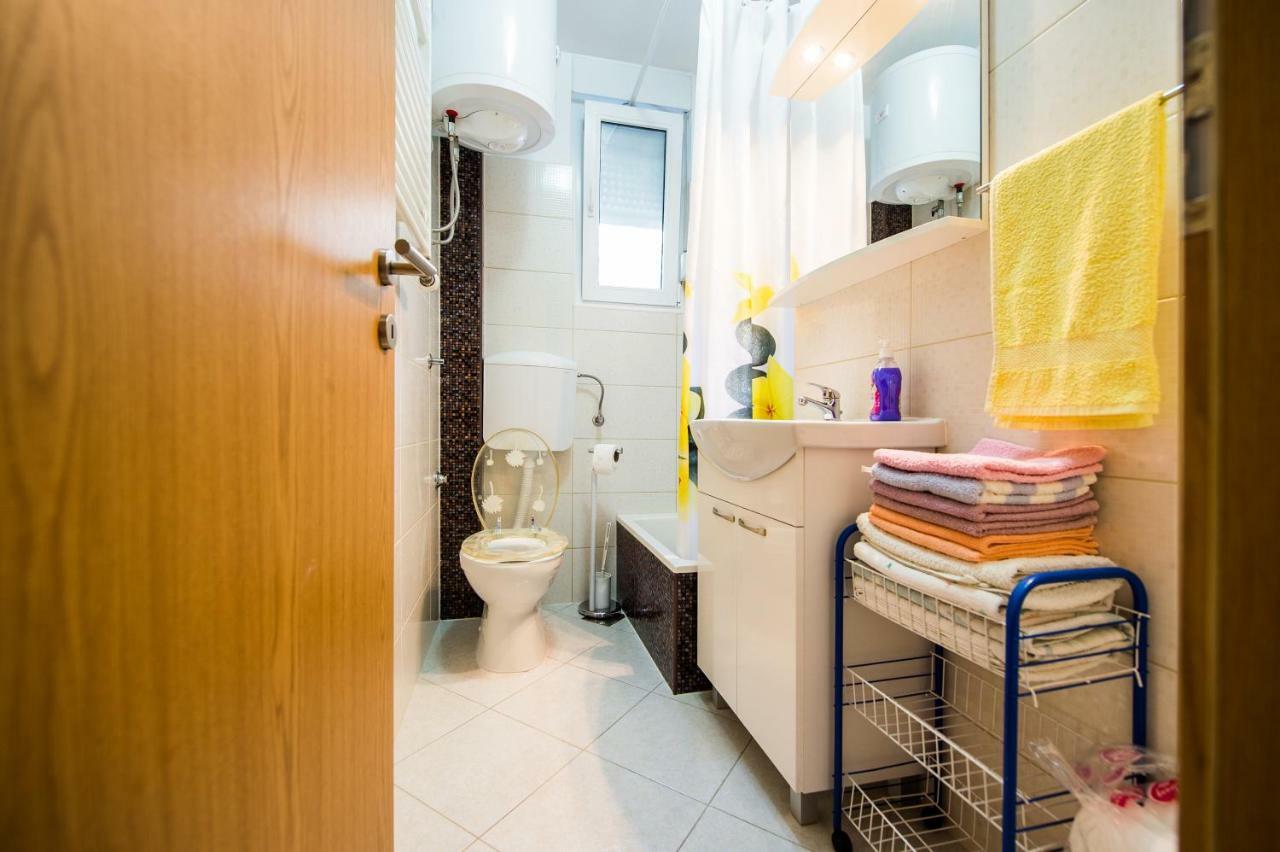 Apartmani Mila Podstrana Esterno foto