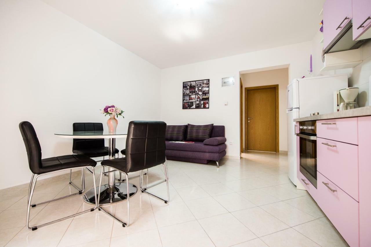 Apartmani Mila Podstrana Esterno foto