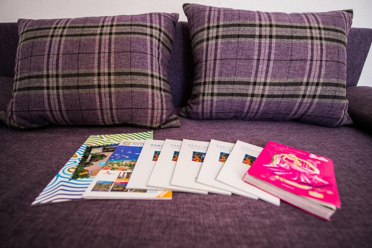 Apartmani Mila Podstrana Esterno foto