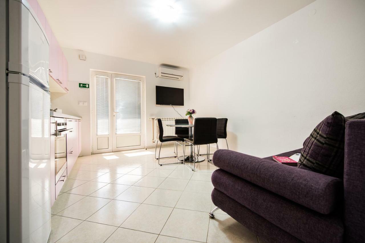Apartmani Mila Podstrana Esterno foto