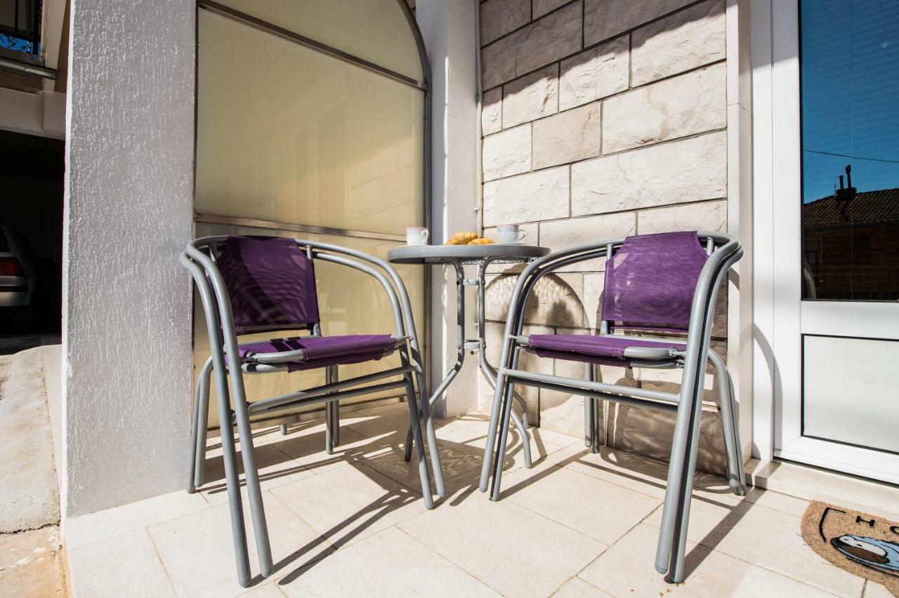 Apartmani Mila Podstrana Esterno foto